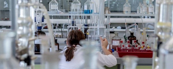 HPLC-MS in der Non-Target und in der Spurenanalytik