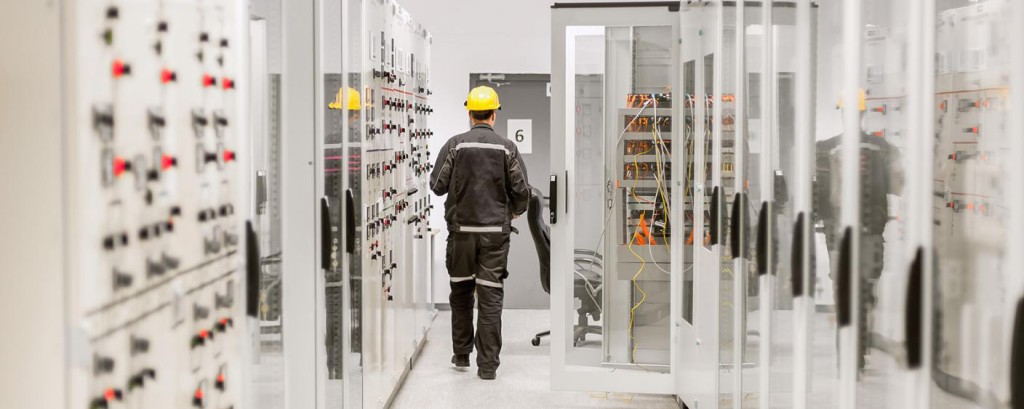 Grundlagen der Schutztechnik und digitaler Schutzeinrichtungen