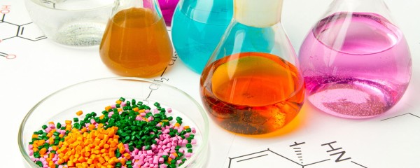 Thermische Verfahren zur Charakterisierung von Polymeren und Additiven