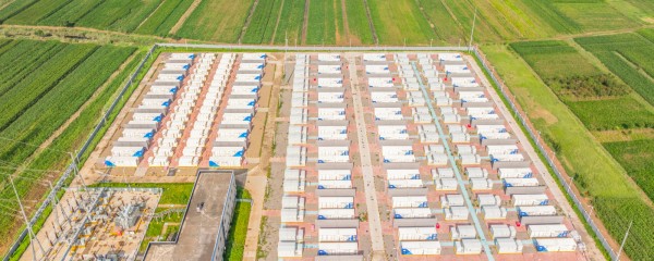 Batteriegroßspeicher (BESS) – Rechtssicherheit für Projektierer und Betreiber