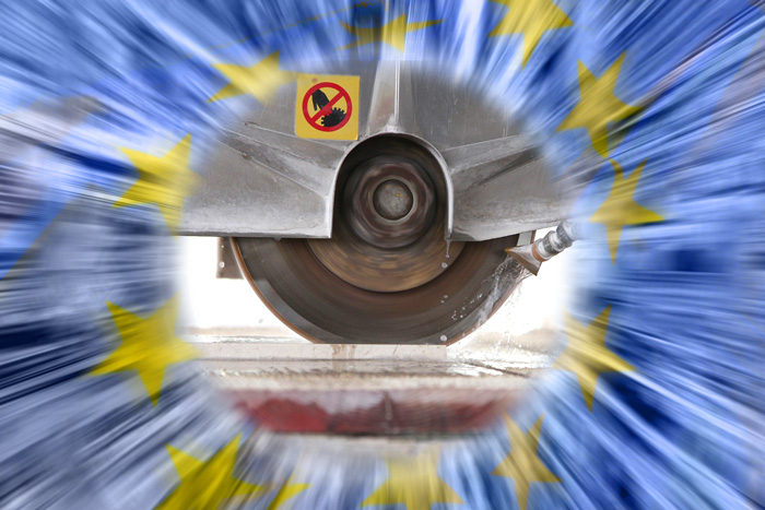 Maschinen im Griff, Sicherheit im Fokus: Die HDT-Maschinensicherheits-Seminare – Copyright: HDT