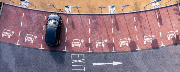 Ladeinfrastruktur – Grundlagen, Gesetze und technische Umsetzung