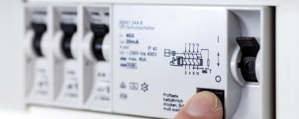Grundlagen der Elektrotechnik