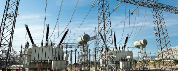 Schutz von Leistungstransformatoren unterschiedlicher Ausführung