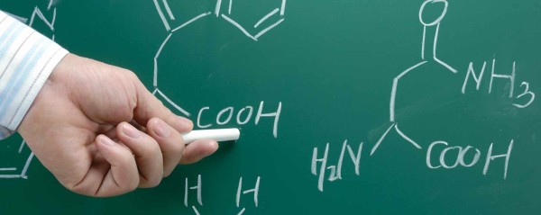 Basiswissen Chemie für Kaufleute und Techniker