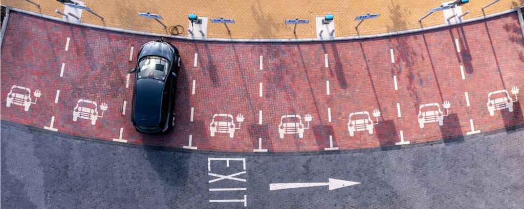 Ladeinfrastruktur – Grundlagen, Gesetze und technische Umsetzung