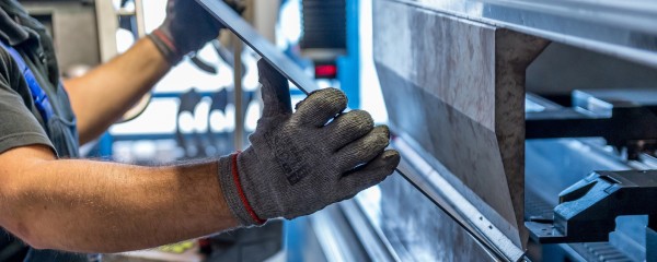 Grundlagen metallischer Werkstoffe und deren Umformverhalten